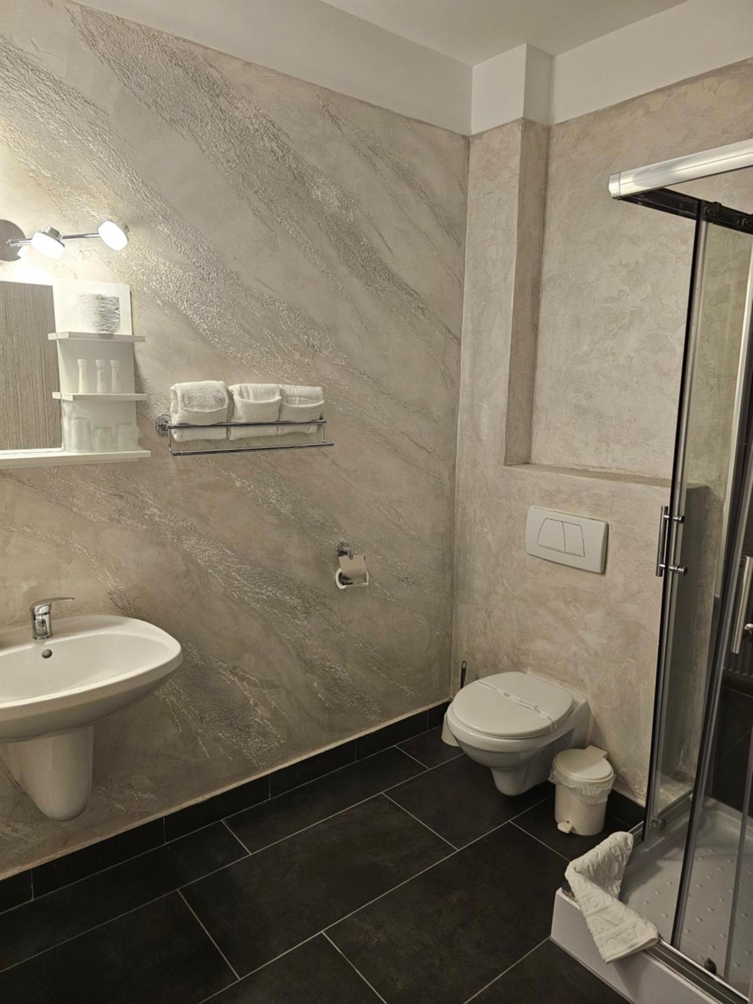Palas Boutique Sighişoara Zimmer foto