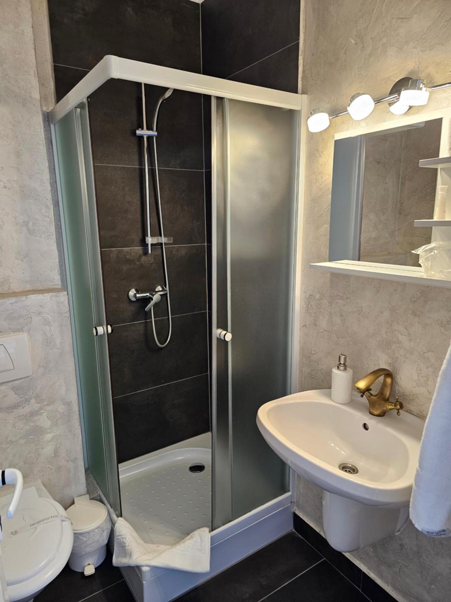 Palas Boutique Sighişoara Zimmer foto